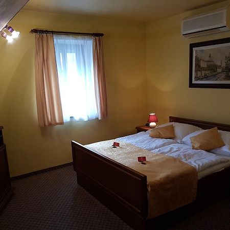 Hotel Barbora Cesky Krumlov Exterior photo