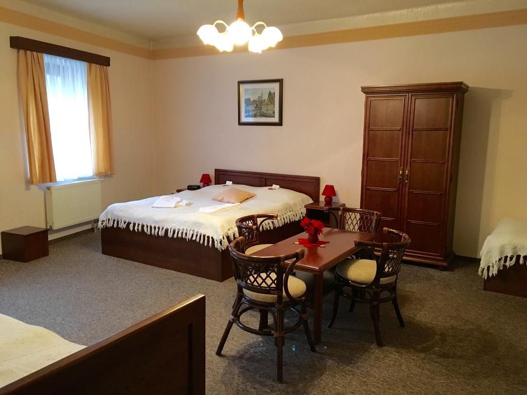 Hotel Barbora Cesky Krumlov Room photo