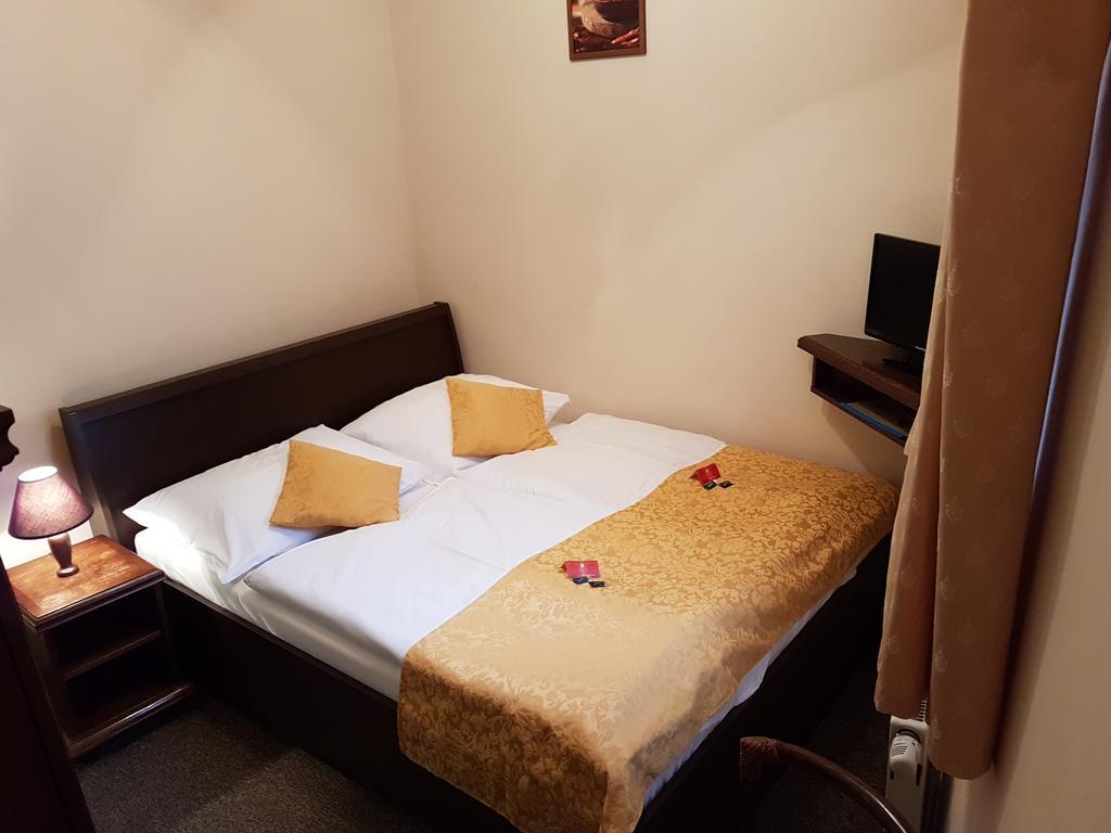 Hotel Barbora Cesky Krumlov Exterior photo